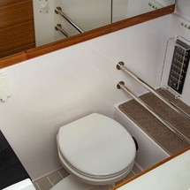 Axopar 28 Cabin