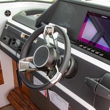 Axopar 28 Cabin