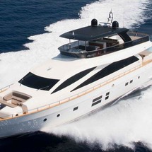 AMER YACHTS 94