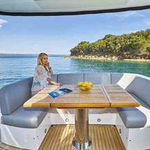 Sunseeker 55 Manhattan