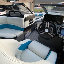 Malibu Wakesetter 25 LSV