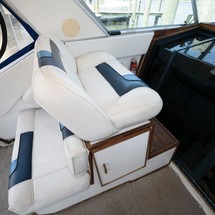 Sea ray 390 express cruiser