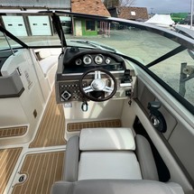 Sea Ray 270 SLX