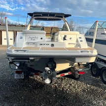 Sea Ray 270 SLX