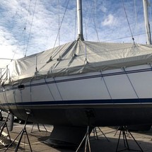 Catalina 375