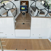 Hanse 348