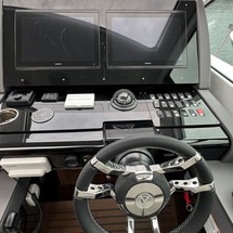 Cruisers Yachts 50 Cantius