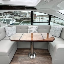 Cruisers Yachts 50 Cantius