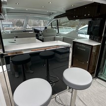 Cruisers Yachts 50 Cantius