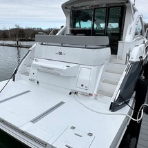 Cruisers Yachts 50 Cantius