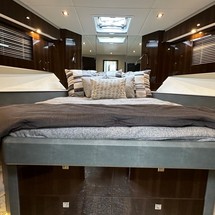 Cruisers Yachts 50 Cantius