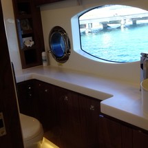 Riviera 6000 Sport Yacht