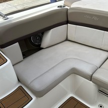 Sea Ray 270 SLX