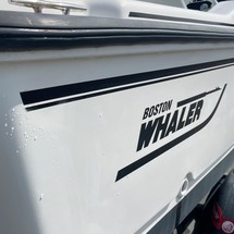 Boston Whaler 170 Dauntless