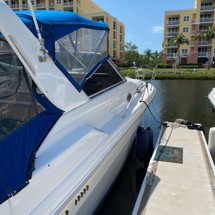 Sea Ray 330 Sundancer