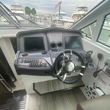 Cruisers Yachts 45 Cantius