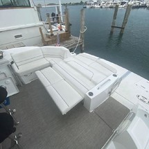 Cruisers Yachts 45 Cantius