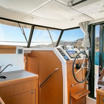 Beneteau Swift Trawler 35