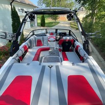 Malibu Wakesetter 21 MLX