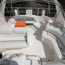 Cruisers yachts 3375 express