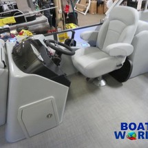 Premier Pontoons Navigator 220