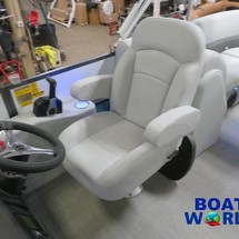 Premier Pontoons Navigator 220