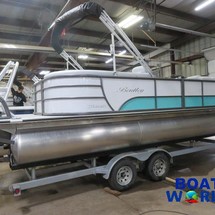 Premier Pontoons Navigator 220