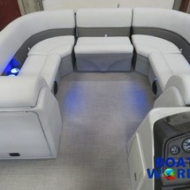 Premier Pontoons Navigator 220