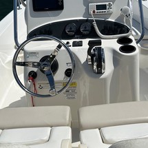 Boston Whaler 190 Outrage