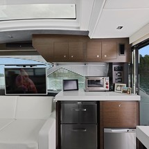 Cruisers Yachts 60 Cantius