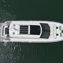 Cruisers Yachts 60 Cantius