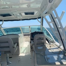 Boston Whaler 320 Vantage