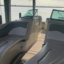 Sea Ray 240 Sundeck