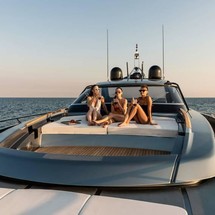 Riva 76 Bahamas