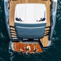 Riva 76 Bahamas