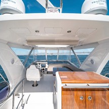 Azimut 50 Fly Galley Up