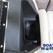 Premier Pontoons Navigator 220