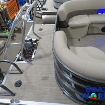 Premier Pontoons Navigator 220