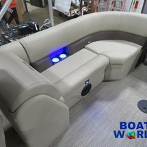 Premier Pontoons Navigator 220