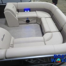 Premier Pontoons Navigator 220