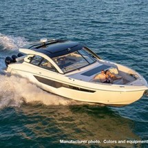 Cruisers Yachts 50 Cantius