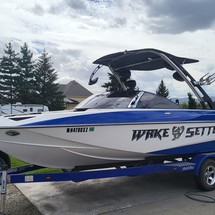 Malibu Wakesetter 23 LSV