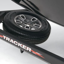 Tracker Targa V-19 WT