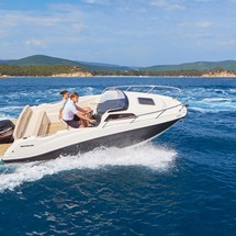 Quicksilver Activ 555 Cabin