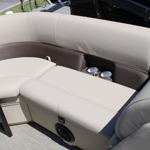 Premier Pontoons Navigator 220