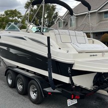 Sea Ray 260 Sundeck