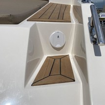 Hatteras 80 Motor Yacht