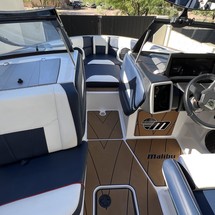 Malibu Wakesetter 23 LSV