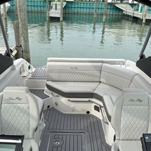 Sea Ray 250 SLX