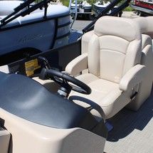 Premier Pontoons Navigator 220